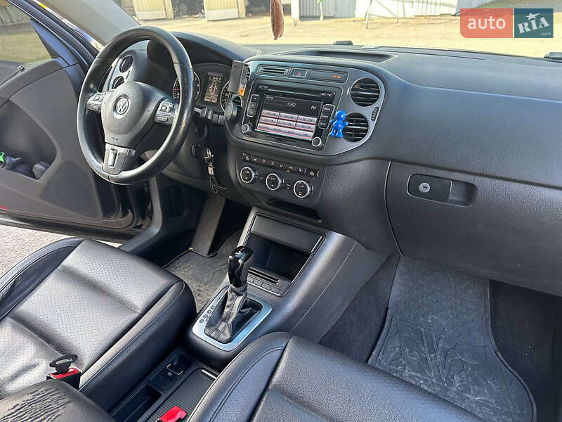 Внедорожник / Кроссовер Volkswagen Tiguan 2012 в Днепре