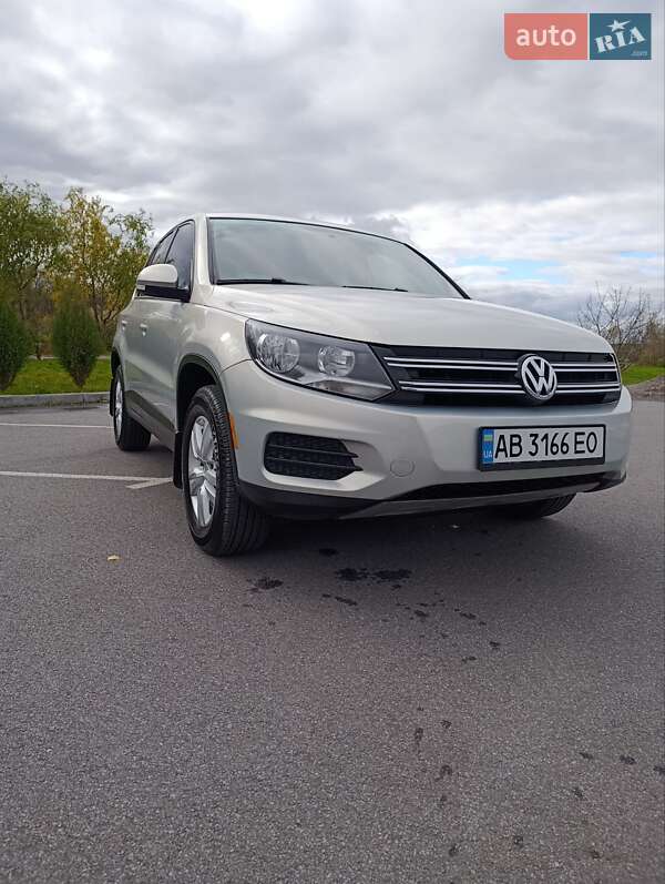 Внедорожник / Кроссовер Volkswagen Tiguan 2012 в Хмельнике