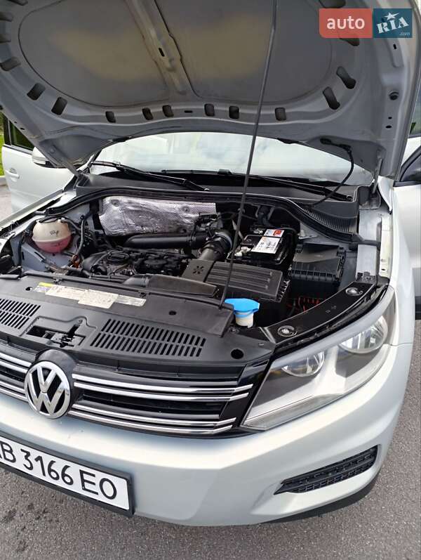 Внедорожник / Кроссовер Volkswagen Tiguan 2012 в Хмельнике