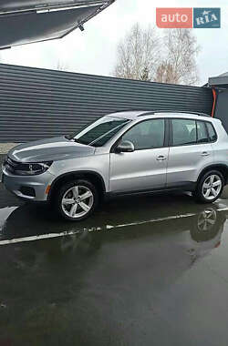 Позашляховик / Кросовер Volkswagen Tiguan 2015 в Львові