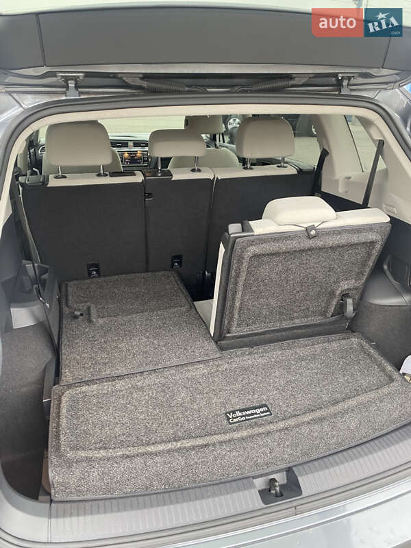 Внедорожник / Кроссовер Volkswagen Tiguan 2019 в Запорожье