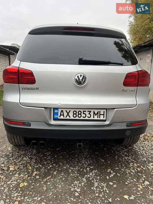 Внедорожник / Кроссовер Volkswagen Tiguan 2012 в Харькове