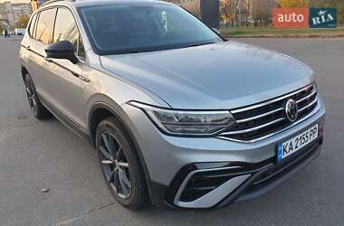 Внедорожник / Кроссовер Volkswagen Tiguan 2022 в Киеве