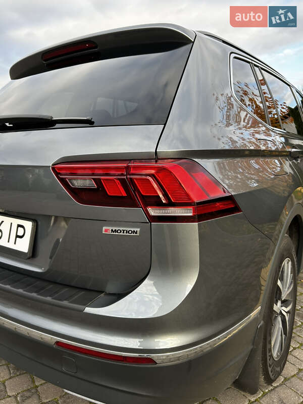Внедорожник / Кроссовер Volkswagen Tiguan 2020 в Узине фото 8 Внедорожник / Кроссовер Volkswagen Tiguan 2020 в Узине