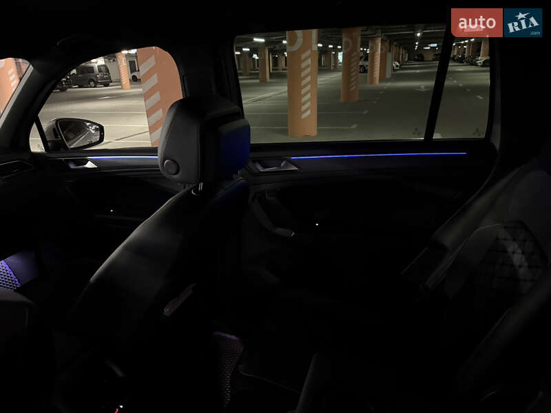 Внедорожник / Кроссовер Volkswagen Tiguan 2023 в Киеве