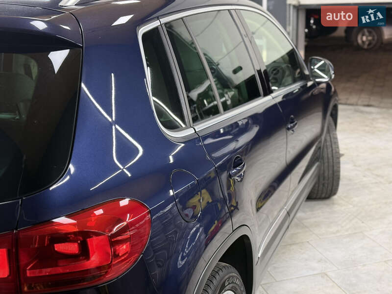 Внедорожник / Кроссовер Volkswagen Tiguan 2015 в Бориславе