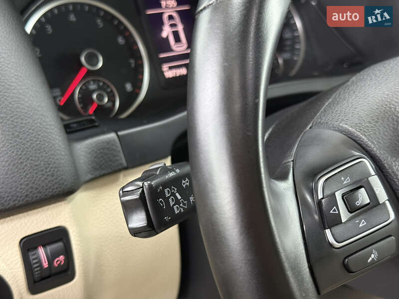 Внедорожник / Кроссовер Volkswagen Tiguan 2015 в Бориславе