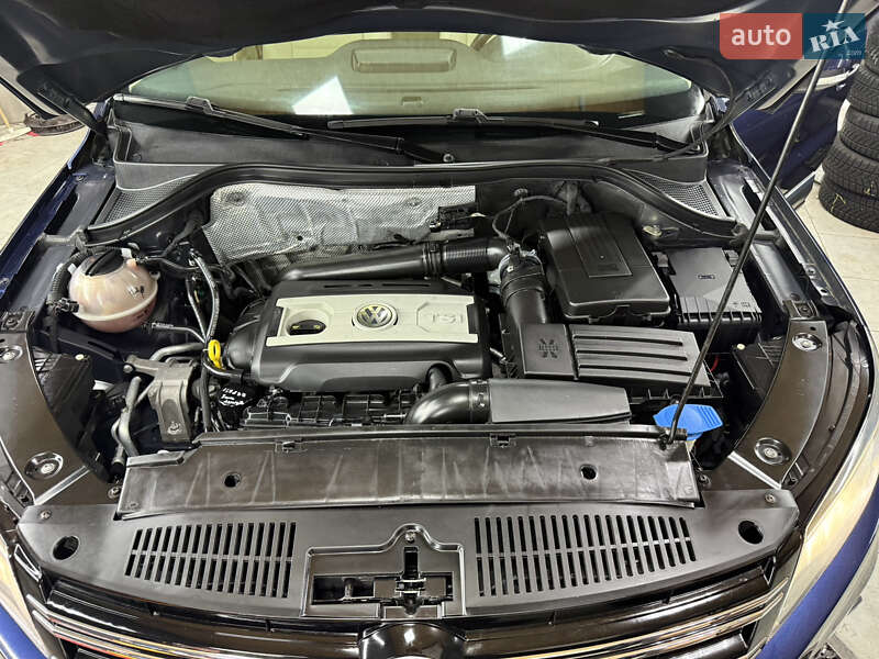 Внедорожник / Кроссовер Volkswagen Tiguan 2015 в Бориславе