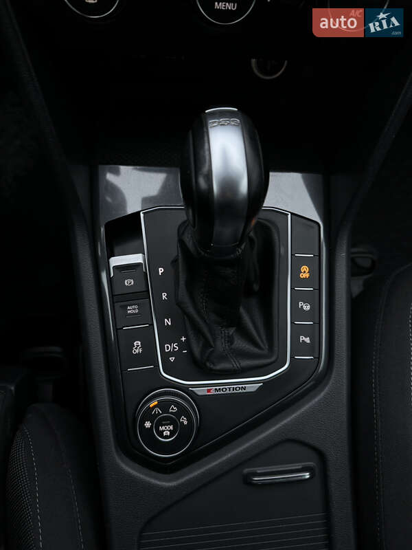 Внедорожник / Кроссовер Volkswagen Tiguan 2017 в Бережанах