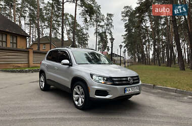 Внедорожник / Кроссовер Volkswagen Tiguan 2015 в Чернигове