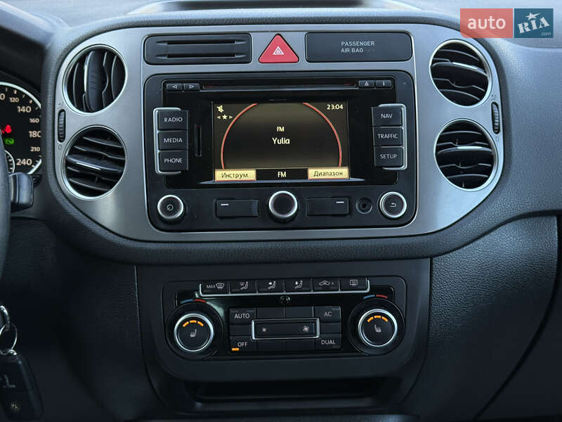 Внедорожник / Кроссовер Volkswagen Tiguan 2011 в Тячеве