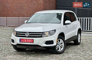 Внедорожник / Кроссовер Volkswagen Tiguan 2013 в Новомосковске