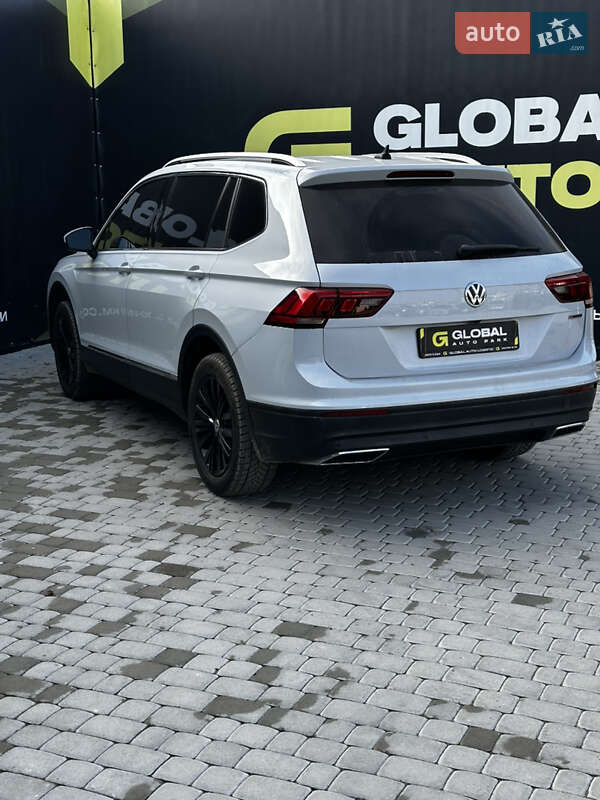Внедорожник / Кроссовер Volkswagen Tiguan 2018 в Львове