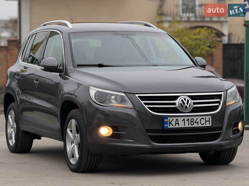 Позашляховик / Кросовер Volkswagen Tiguan 2010 в Бердичеві