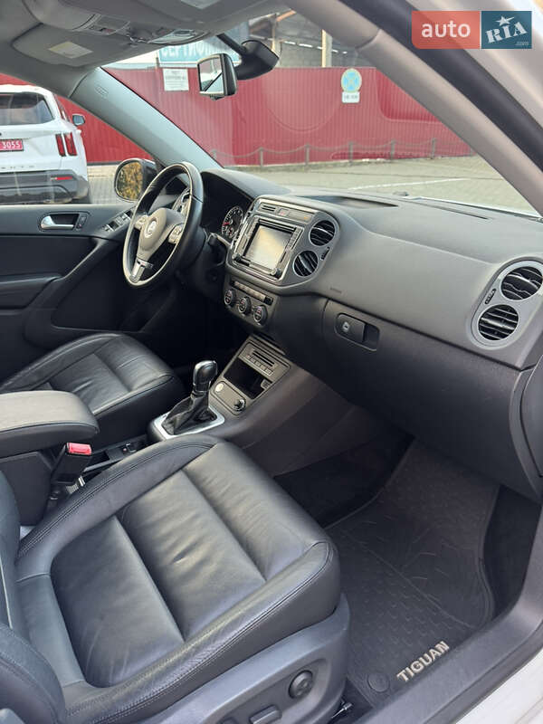 Позашляховик / Кросовер Volkswagen Tiguan 2017 в Володимирі