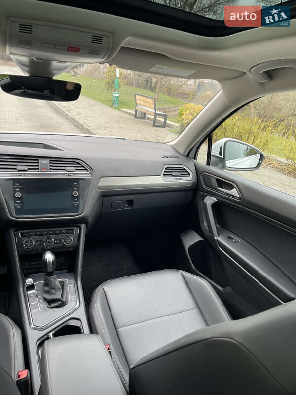 Внедорожник / Кроссовер Volkswagen Tiguan 2020 в Киеве фото 22 Внедорожник / Кроссовер Volkswagen Tiguan 2020 в Киеве