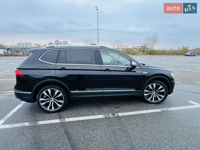 Внедорожник / Кроссовер Volkswagen Tiguan 2018 в Киеве фото 3 Внедорожник / Кроссовер Volkswagen Tiguan 2018 в Киеве
