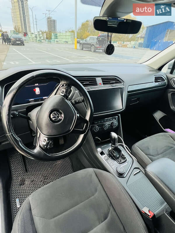 Внедорожник / Кроссовер Volkswagen Tiguan 2018 в Киеве фото 15 Внедорожник / Кроссовер Volkswagen Tiguan 2018 в Киеве