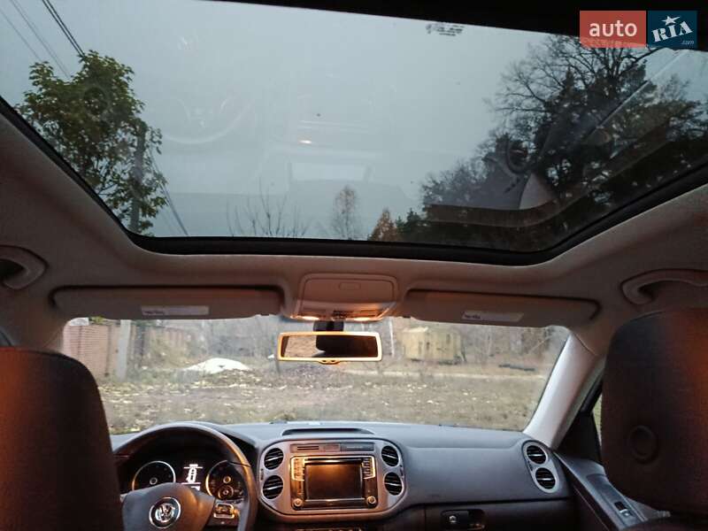 Внедорожник / Кроссовер Volkswagen Tiguan 2016 в Киеве