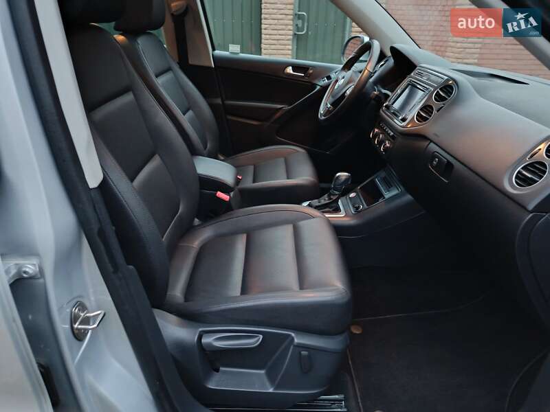 Внедорожник / Кроссовер Volkswagen Tiguan 2016 в Киеве
