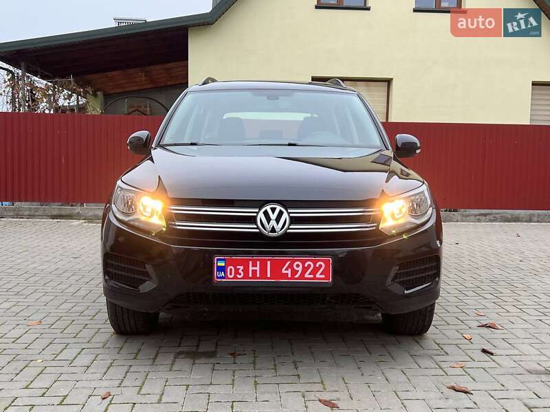 Внедорожник / Кроссовер Volkswagen Tiguan 2015 в Львове