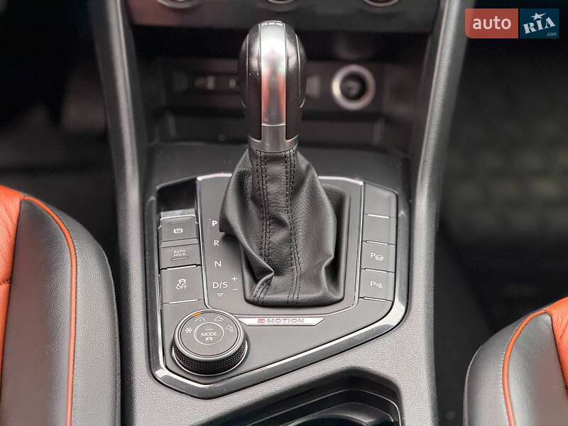 Позашляховик / Кросовер Volkswagen Tiguan 2017 в Кривому Розі
