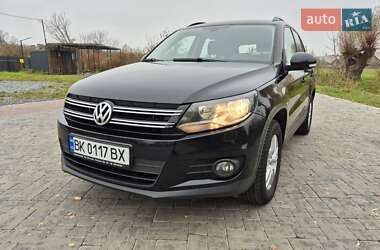 Позашляховик / Кросовер Volkswagen Tiguan 2011 в Рівному