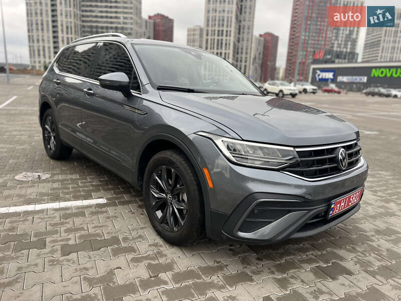 Внедорожник / Кроссовер Volkswagen Tiguan 2024 в Киеве