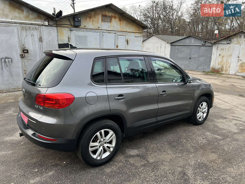 Внедорожник / Кроссовер Volkswagen Tiguan 2012 в Киеве