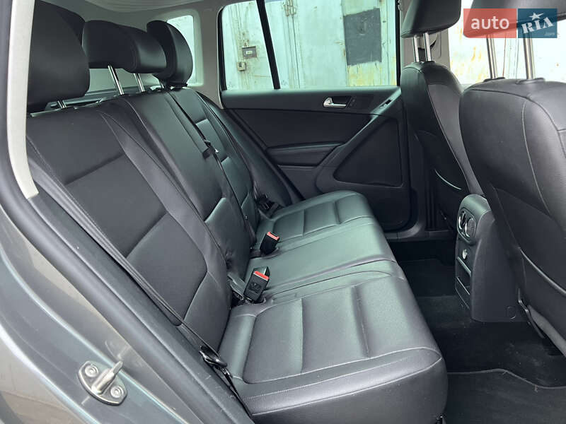Внедорожник / Кроссовер Volkswagen Tiguan 2012 в Киеве