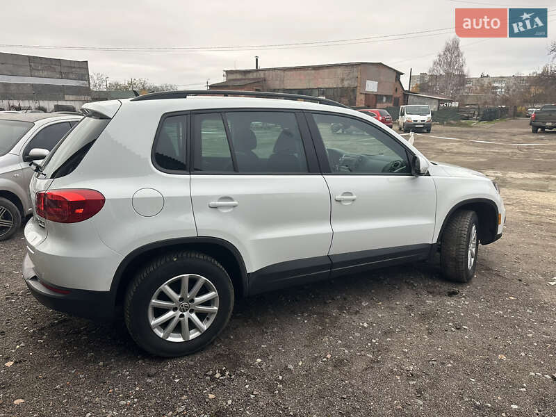 Внедорожник / Кроссовер Volkswagen Tiguan 2016 в Нежине