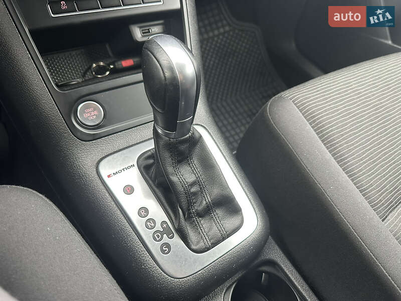 Внедорожник / Кроссовер Volkswagen Tiguan 2016 в Нежине