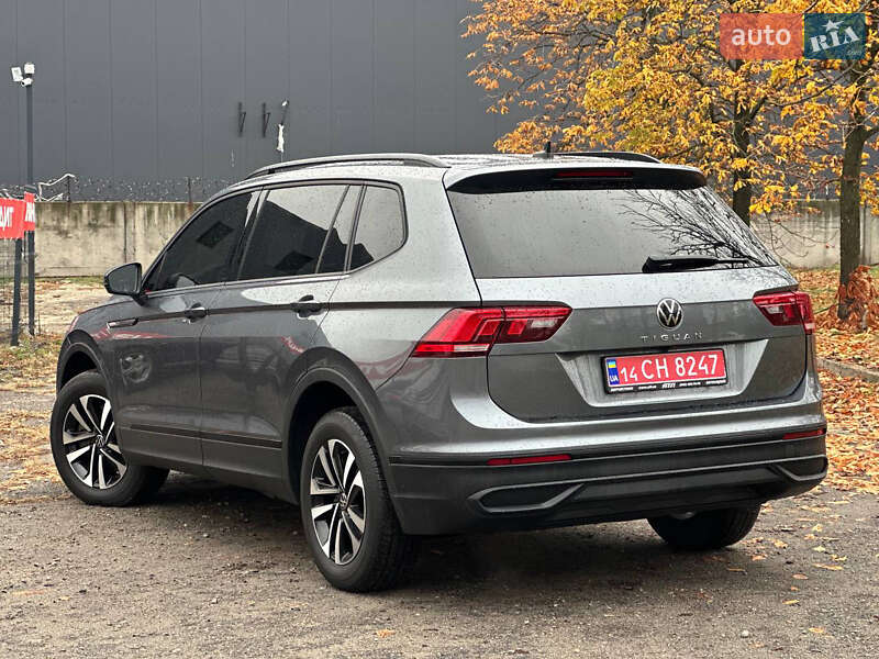 Внедорожник / Кроссовер Volkswagen Tiguan 2022 в Днепре