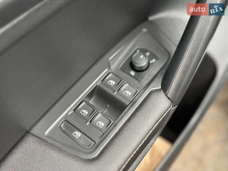 Внедорожник / Кроссовер Volkswagen Tiguan 2022 в Днепре