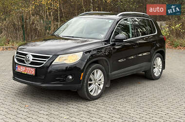 Внедорожник / Кроссовер Volkswagen Tiguan 2011 в Львове