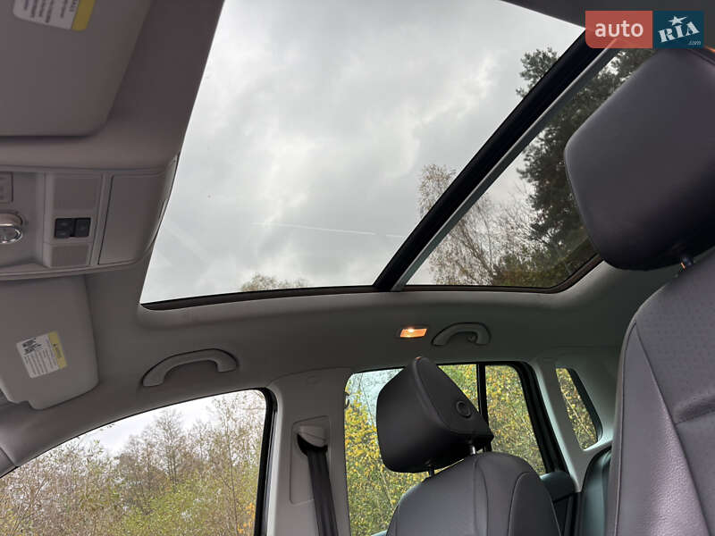 Внедорожник / Кроссовер Volkswagen Tiguan 2011 в Львове