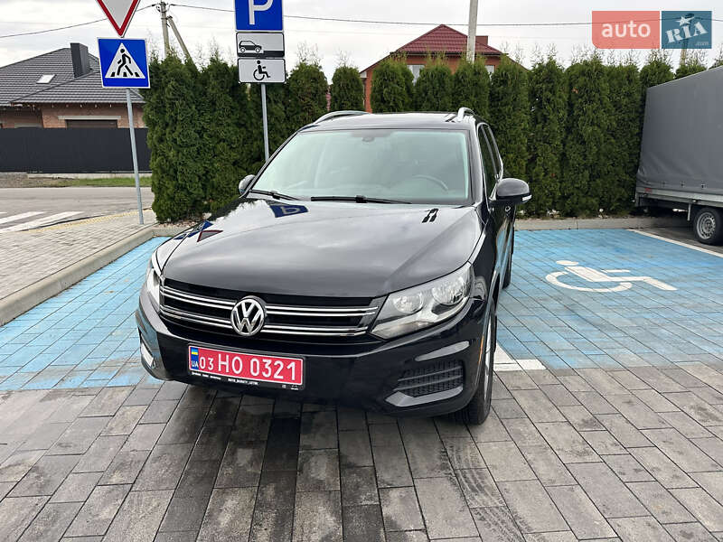 Внедорожник / Кроссовер Volkswagen Tiguan 2017 в Луцке