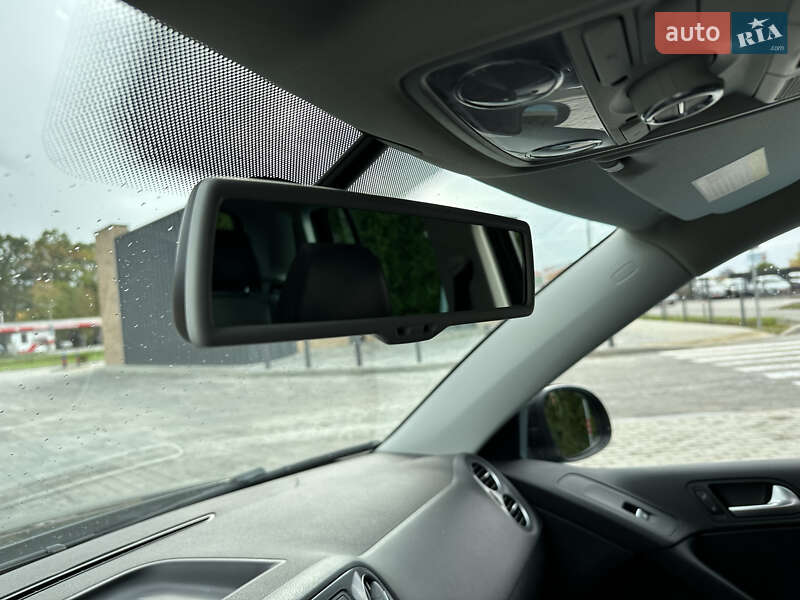 Внедорожник / Кроссовер Volkswagen Tiguan 2017 в Луцке