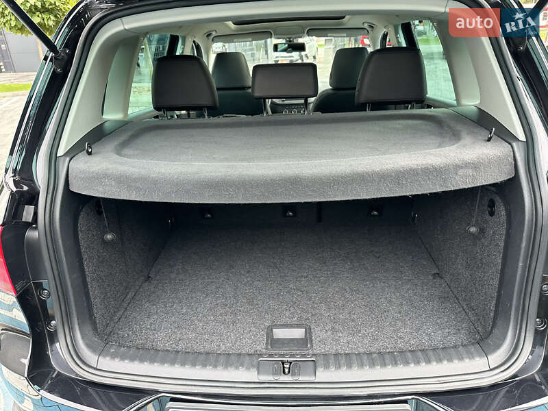 Внедорожник / Кроссовер Volkswagen Tiguan 2017 в Луцке