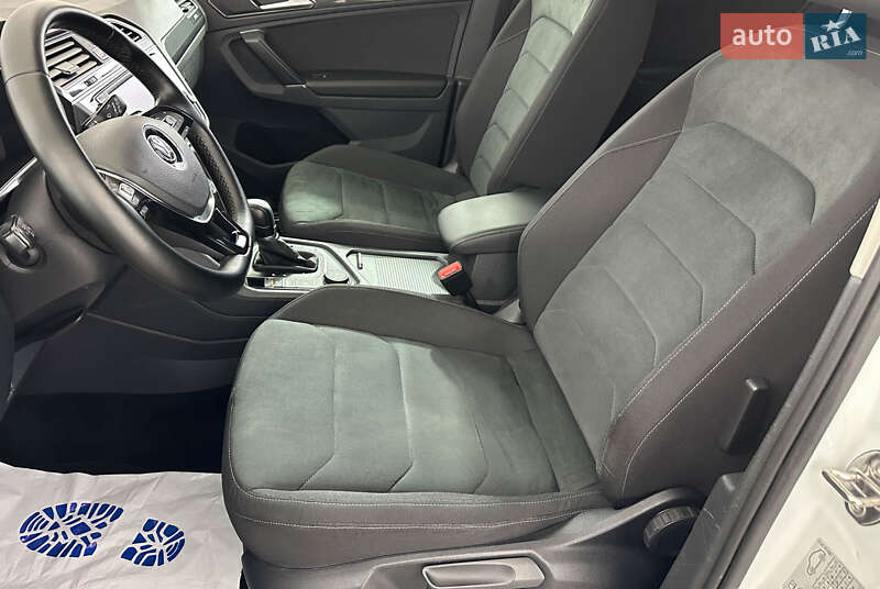 Внедорожник / Кроссовер Volkswagen Tiguan 2016 в Львове