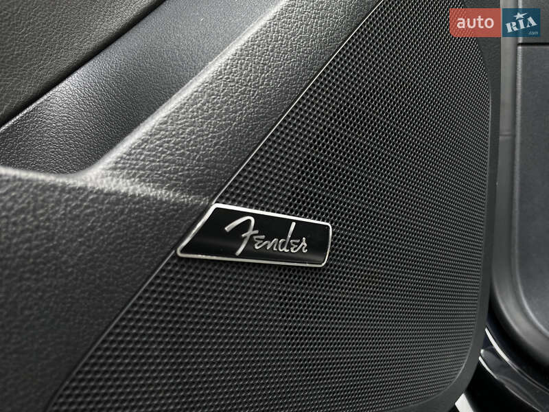 Внедорожник / Кроссовер Volkswagen Tiguan 2015 в Львове