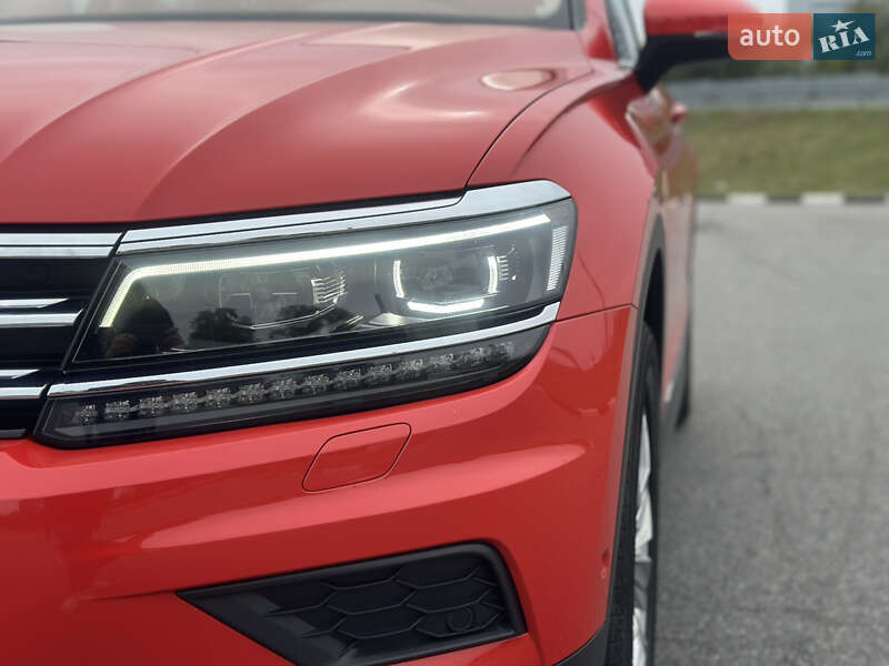 Внедорожник / Кроссовер Volkswagen Tiguan 2018 в Киеве