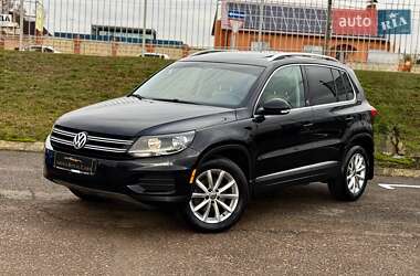 Позашляховик / Кросовер Volkswagen Tiguan 2016 в Києві