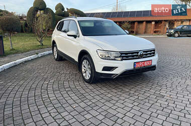 Внедорожник / Кроссовер Volkswagen Tiguan 2019 в Львове