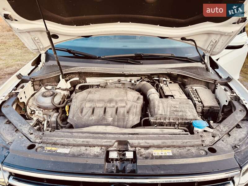 Внедорожник / Кроссовер Volkswagen Tiguan 2022 в Киеве