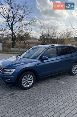 Внедорожник / Кроссовер Volkswagen Tiguan 2019 в Кривом Роге