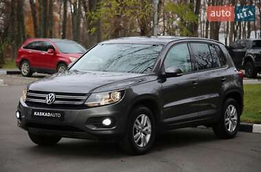 Внедорожник / Кроссовер Volkswagen Tiguan 2012 в Харькове
