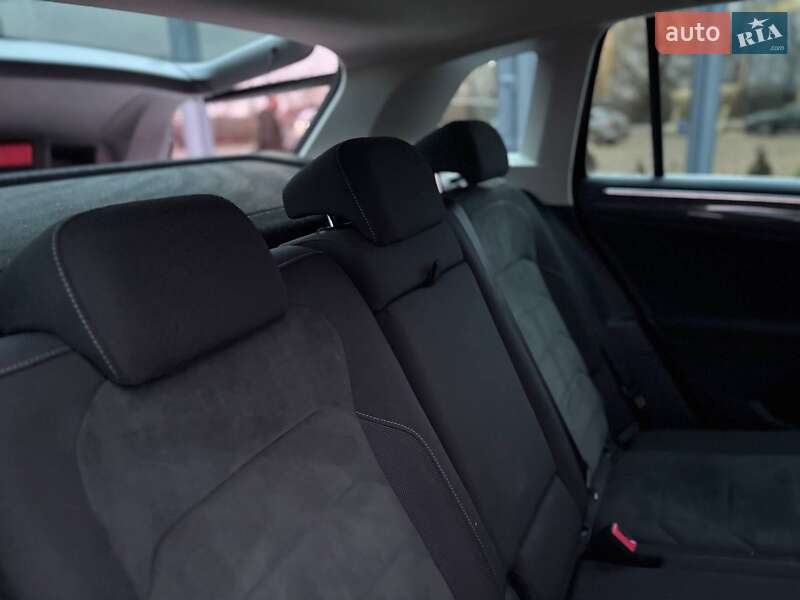Внедорожник / Кроссовер Volkswagen Tiguan 2018 в Коломые фото 29 Внедорожник / Кроссовер Volkswagen Tiguan 2018 в Коломые