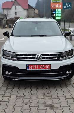 Внедорожник / Кроссовер Volkswagen Tiguan 2021 в Рахове