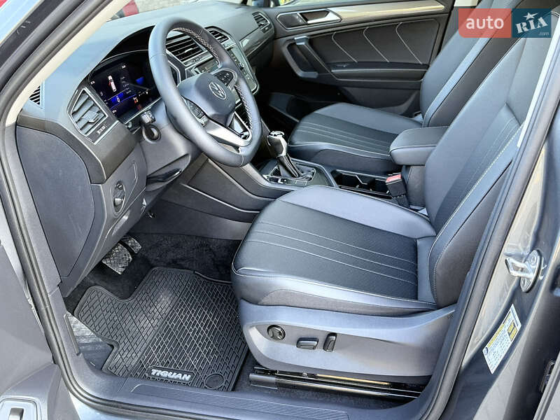Внедорожник / Кроссовер Volkswagen Tiguan 2023 в Каменском